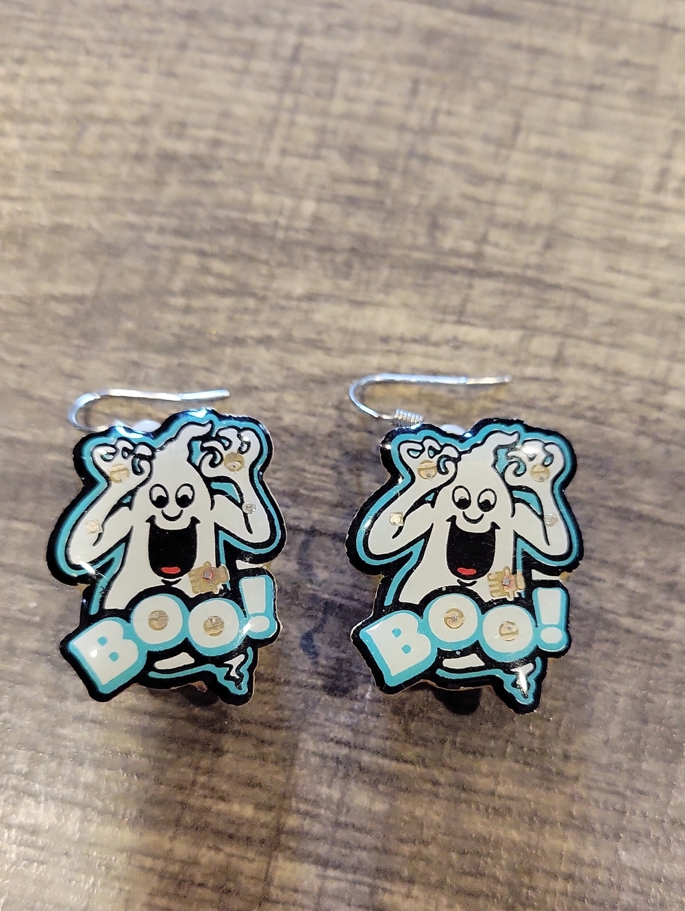 5 For 25.00/Halloween Ghost Light Up Earrings/ Pierced/ Wires/ EUC